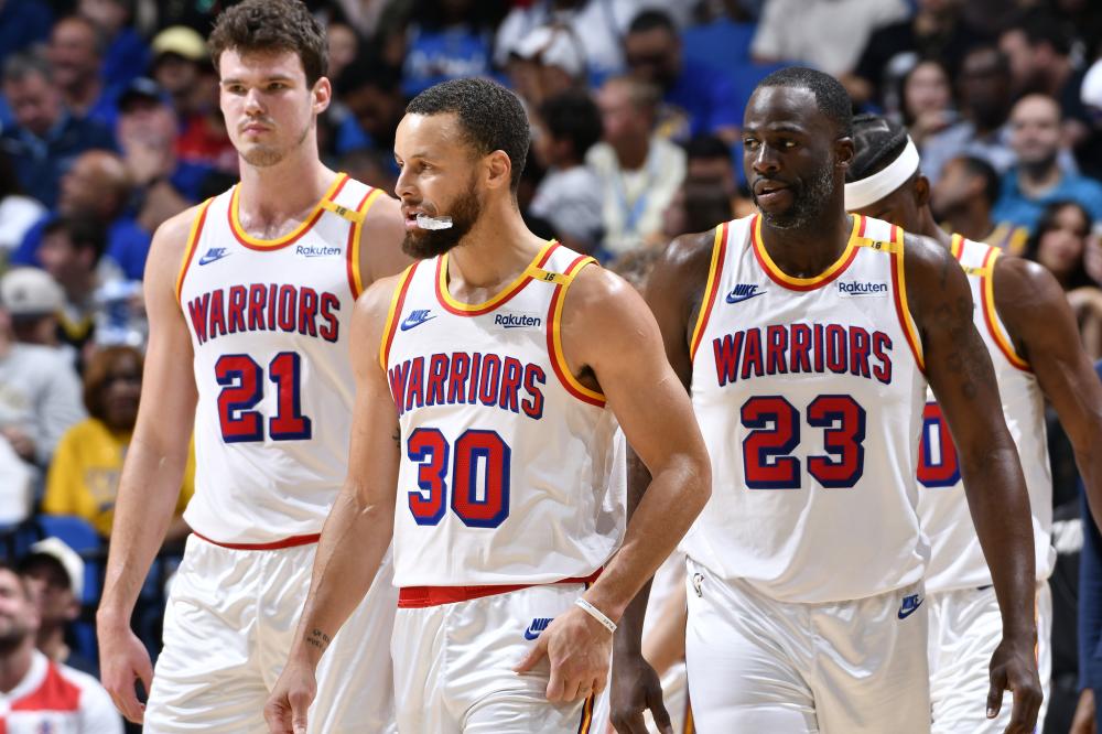 斯科夫在肩 斯科夫在肩