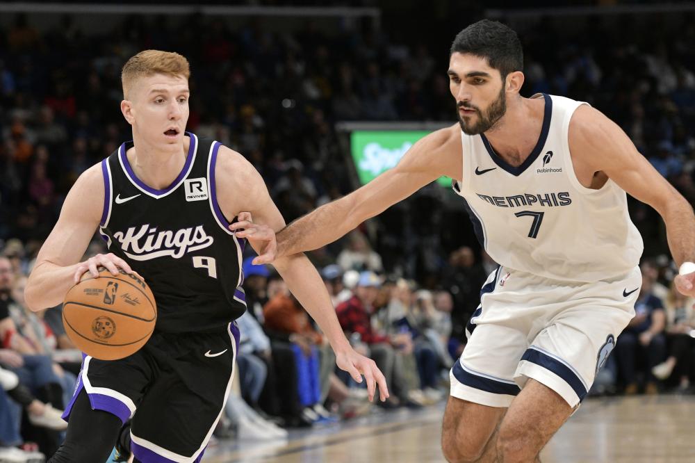 赛前与球员 赛前与球员